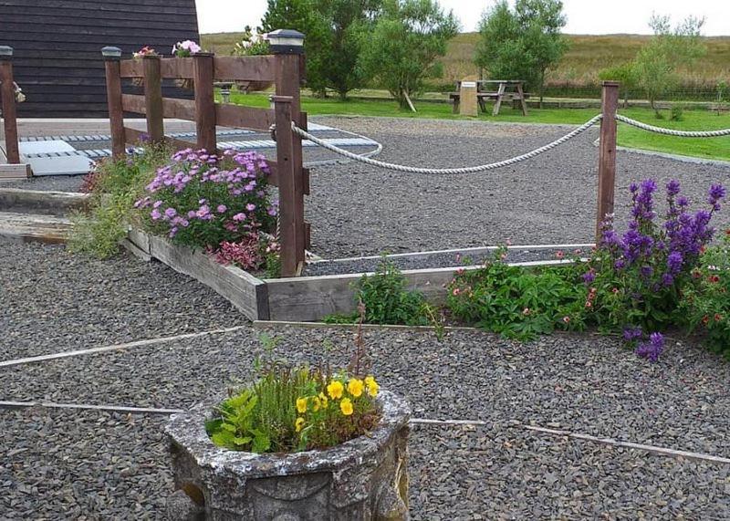 Hillside Camping Pods And Shepherd'S Hut Wick  Exterior photo